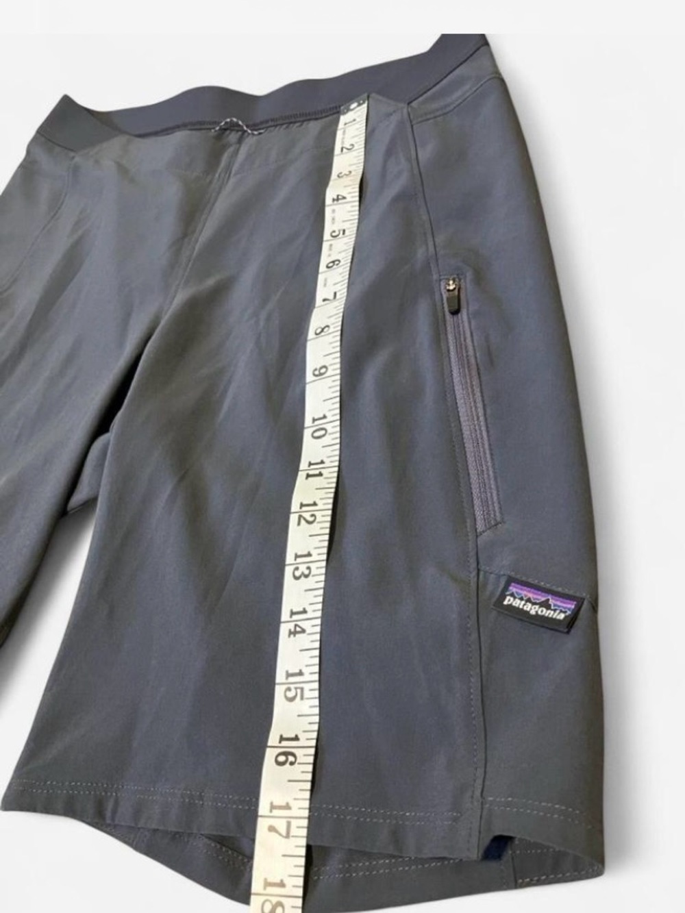 Patagonia Nine Trails Hiking Stretch Shorts Navy with Zip Pockets Women’s Size 4 - Picture 4 of 7
